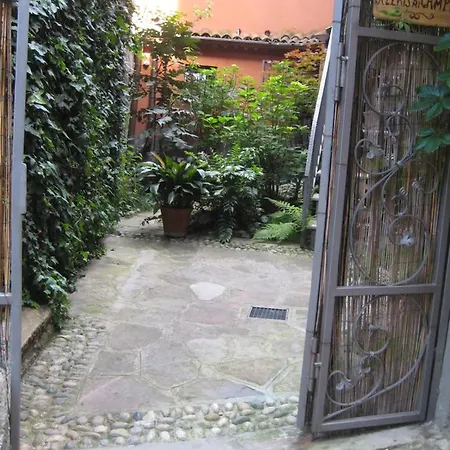 Relais Ai Campi Apartment *